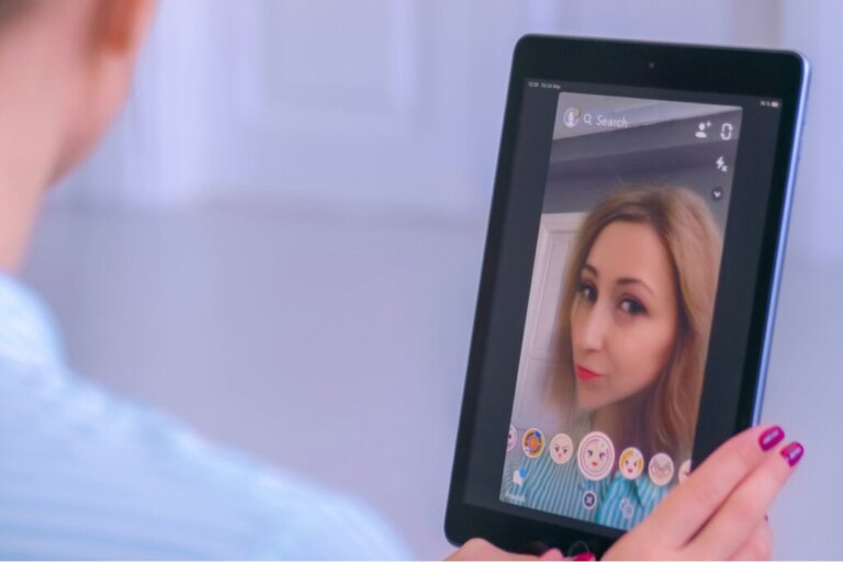 Selfie Dysmorphia, Living Life Through Social Media Filters