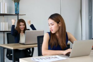 5 Signs That You Have an Envious Colleague