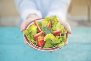 Intuitive Eating, What is it and What are its Benefits?