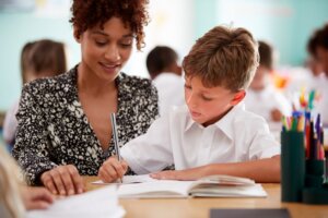 Learning Environments: Definitions, Types, and Characteristics