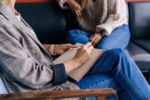 Professional Secrecy in Psychology
