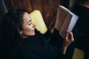 Reading Crime Novels Stimulates Your Brain
