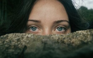 What Happens in Your Brain When Your Life Flashes Before Your Eyes?