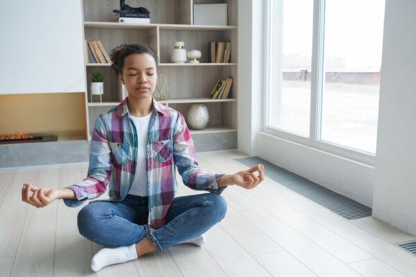 Mindfulness and adolescents: how are they related?