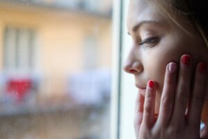 How to Stop Focusing on Your Flaws