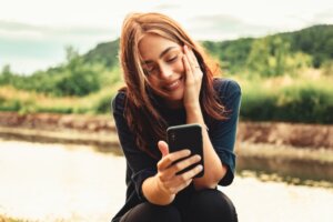 The Tinder Effect: The Psychological Effects of Modern Day Dating