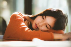 The Link Between Attachment Trauma and Self-Criticism