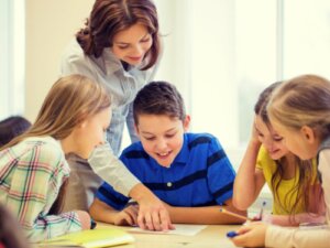 Reuven Feuerstein and the Instrumental Enrichment Programme