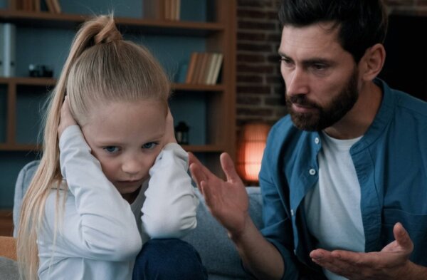 Seven Signs You Were Raised By Manipulative Parents