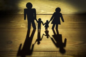 Eight Signs That You Grew Up in a Dysfunctional Family